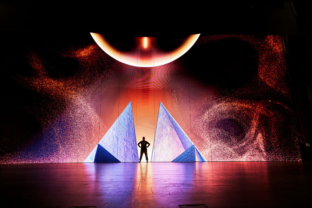 photo of a huge theaterstage, theaterplay is avatar, 3, Stable Diffusion