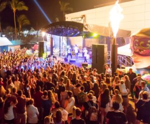 1024 Sea World Stage Nickelodeon Event 300x248